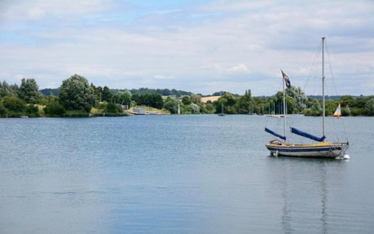 Cosy Cottage Annex In Fairlop Ίλφορντ Εξωτερικό φωτογραφία